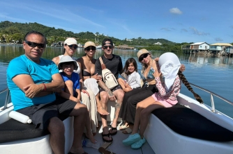 Roatan Nurse Shark Snorkeling Tour with Lunch